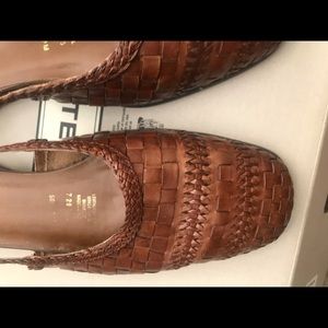 Vintage woven leather sling back brown shoes